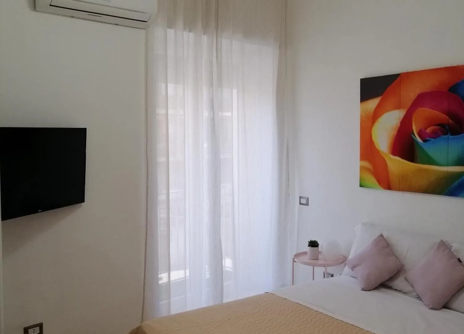 Renato Sweet Home Naples 0*,