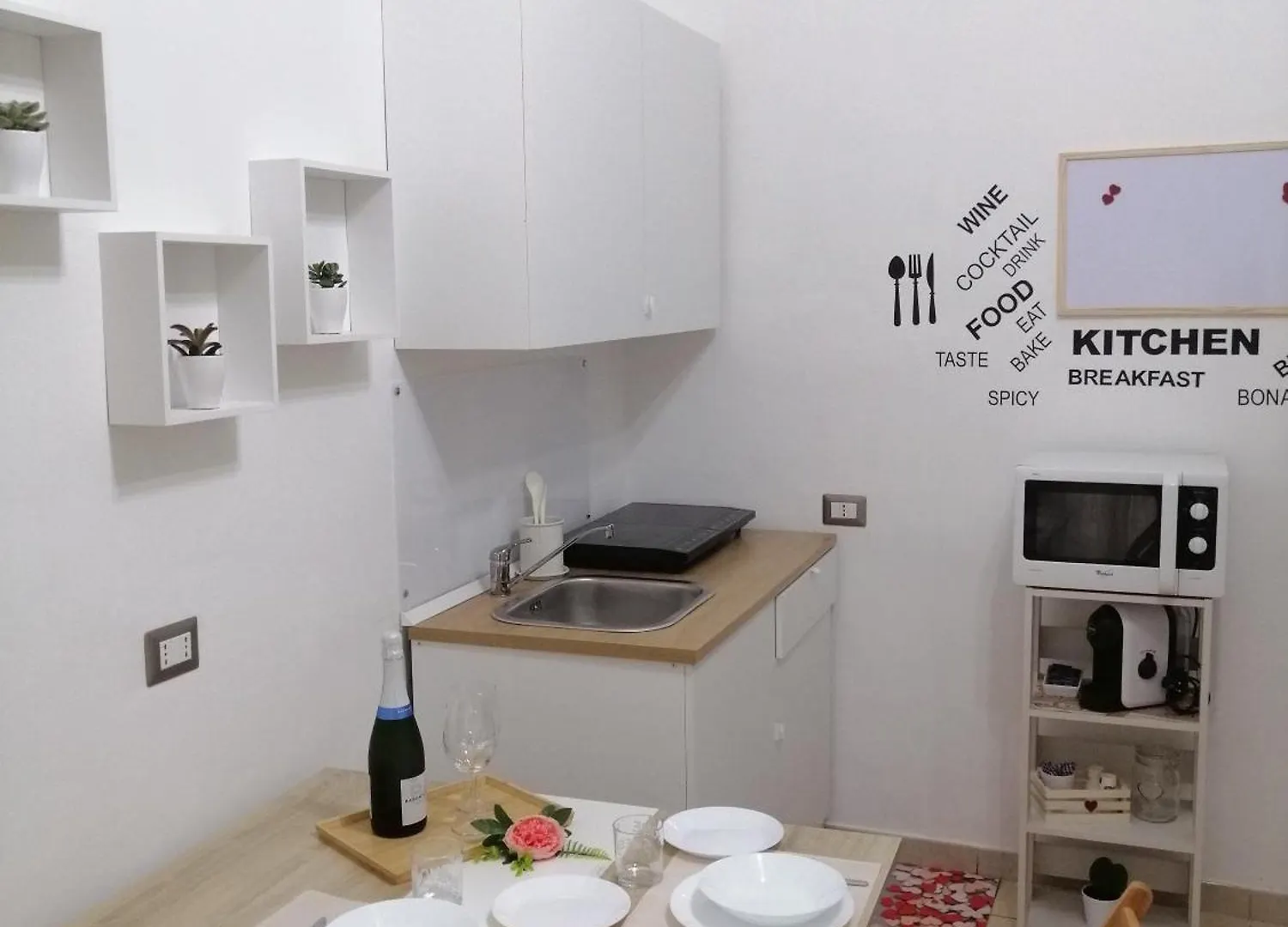 Renato Sweet Home Naples